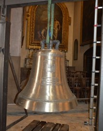 Campane dedicata a padre Cesare nella cattedrale di Cavaillon